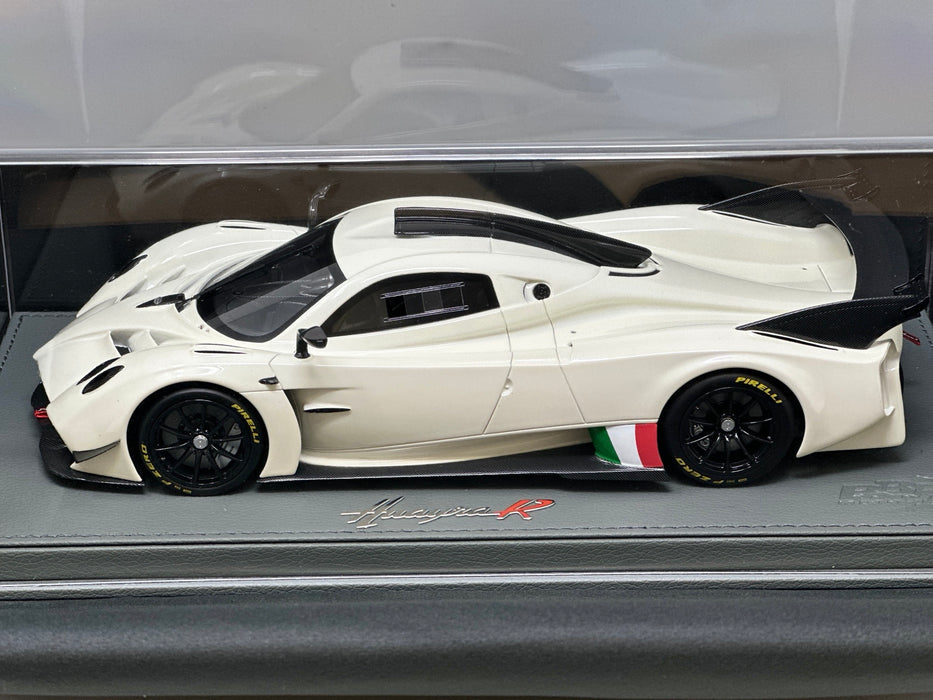 BBR 1:18 Huayra R Model