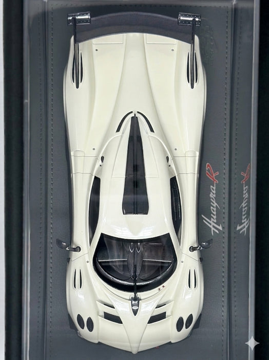 BBR 1:18 Huayra R Model