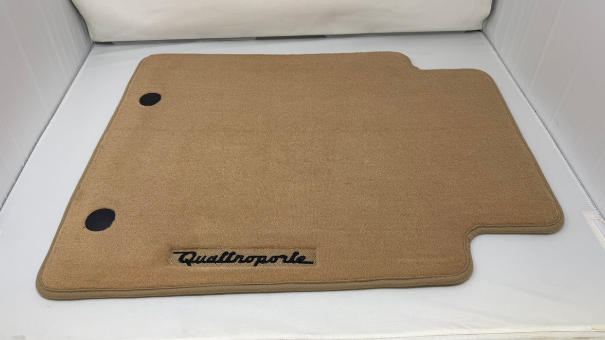 LOGO FLOOR MAT SET Q