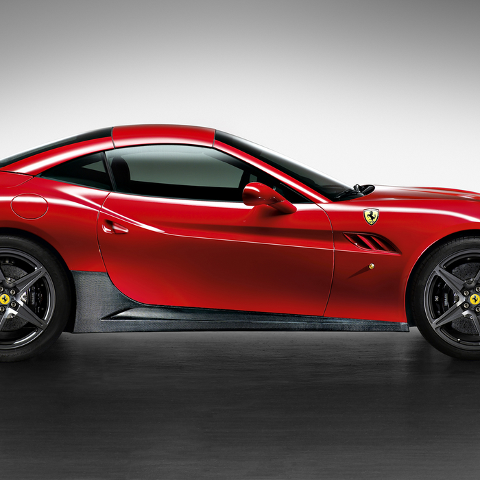 Ferrari California Carbon Fiber Under-Door Kit