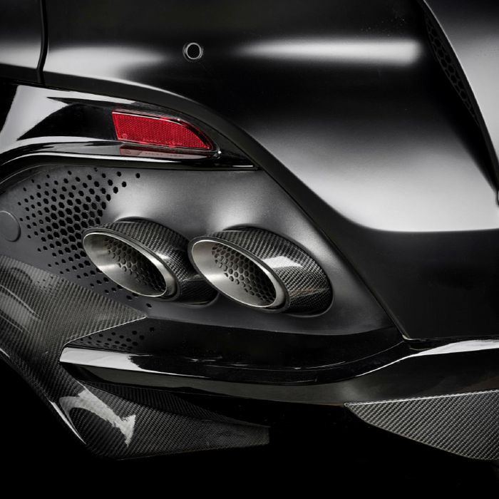 Aston Martin DBX707 Carbon Fiber Quad Tailpipe Finishers