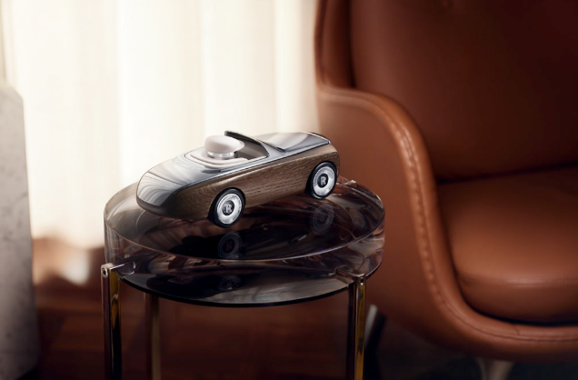Rolls-Royce Cameo — Miller Motorcars Boutique