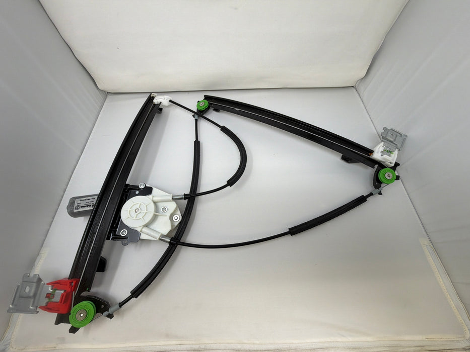 R.H.FRONT GLASS LIFT