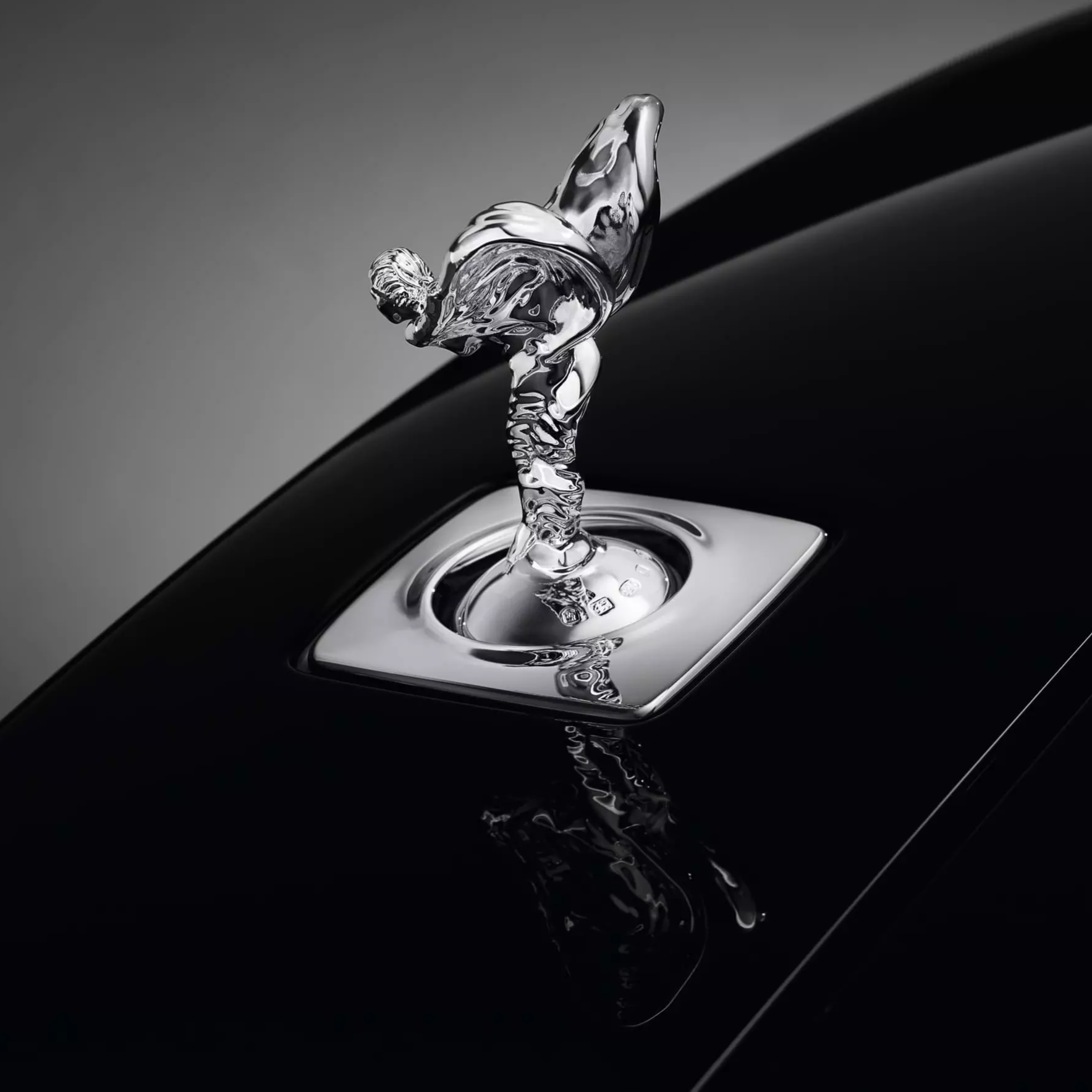 Rolls-Royce SPIRIT OF ECSTASY 本 spirit_2024-06-21T19_17_02.