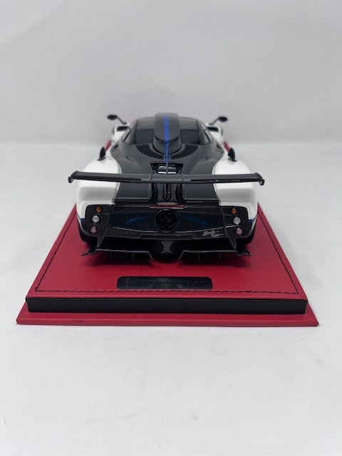 Peako 1:18 Pagani Zonda Model