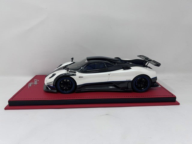 Peako 1:18 Pagani Zonda Model