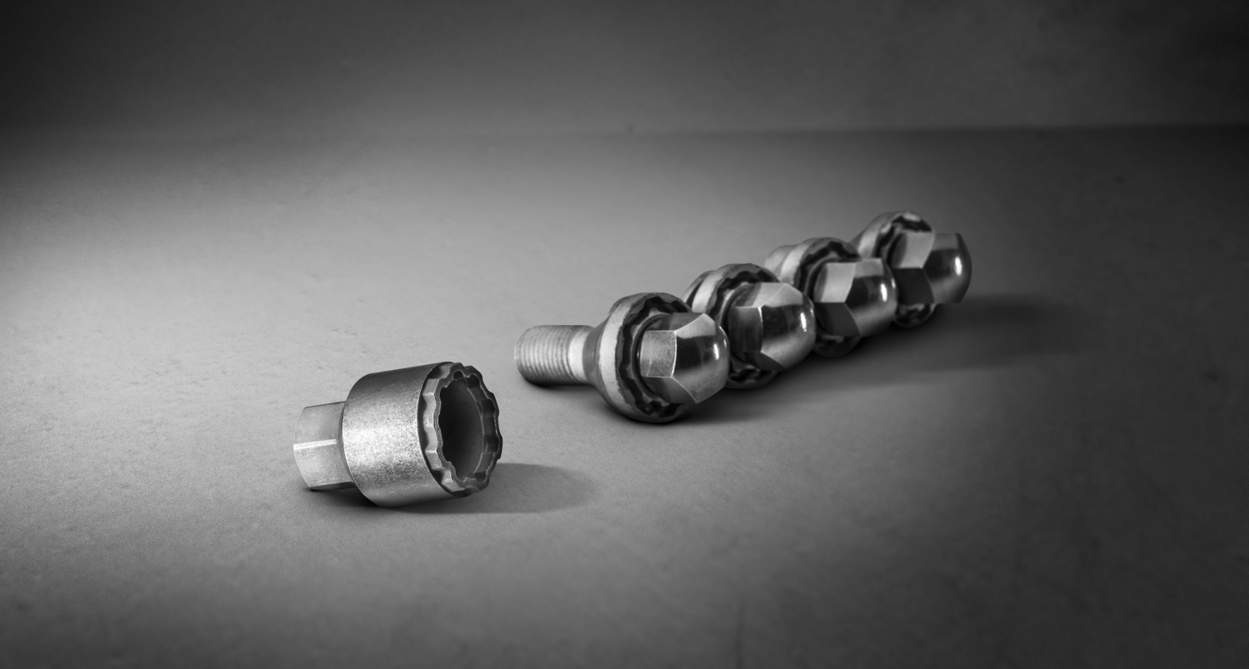 Maserati Levante Locking Wheel Nut kit - Black Maserati Levante Locking Wheel Nut kit - Black