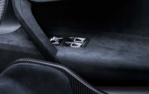 McLaren 765LT Carbon Fiber Door Release and Window