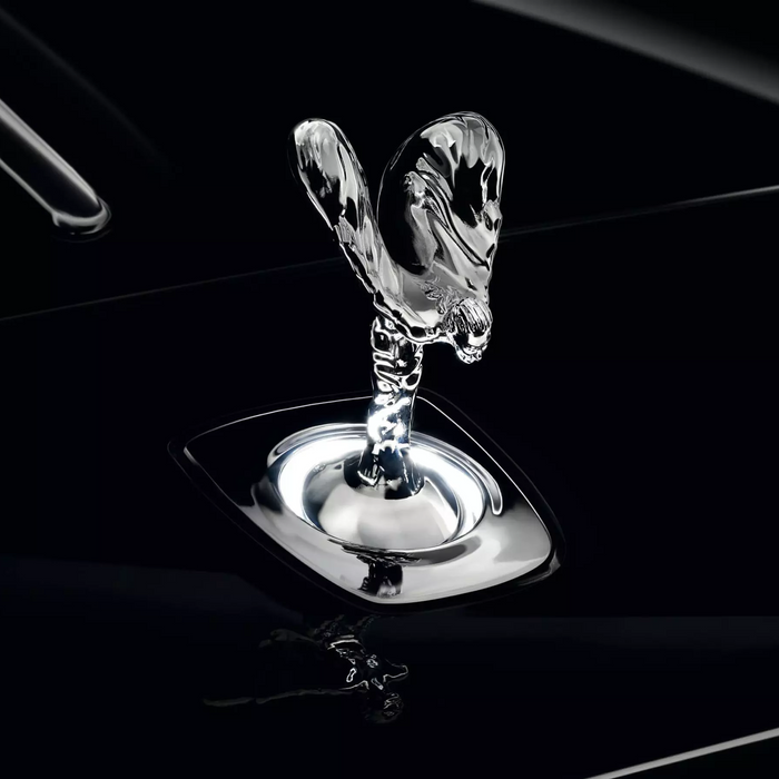 Rolls-Royce Cullinan Retrofit Uplit Spirit of Ecstasy